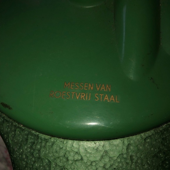 Vintage cast iron Green Pe De bean slicer- screws onto your counter. - Picture 4 of 9